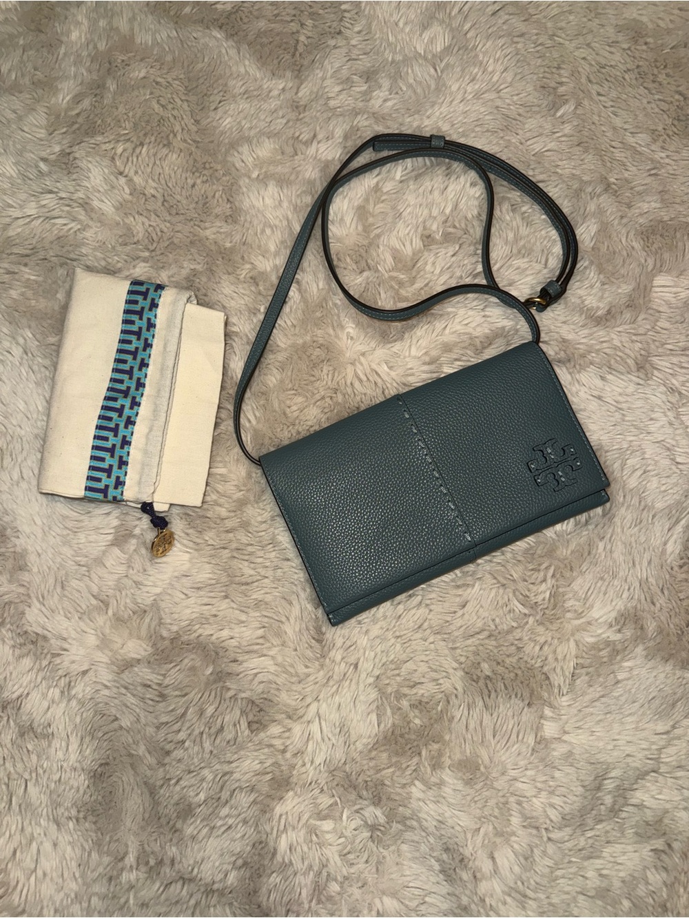 Like New Tory Burch McGraw Wallet Crossbody